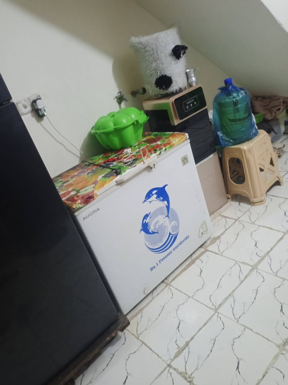 السلام عليكم 
بيت للبيع زراعي سند 25وكاله ام الصوره
بغداد الزعفرانية شارع الكهرباء قرب سكله ابو سعد المساحه 100متر والواجهيه 5والنزال 20يحتوي ع طرمه وصاله ومطبخ وحمام ومنور وغرفه نوم والطابق الثاني غرفه نوم فقط للاستفسار ***********ابو محمد
