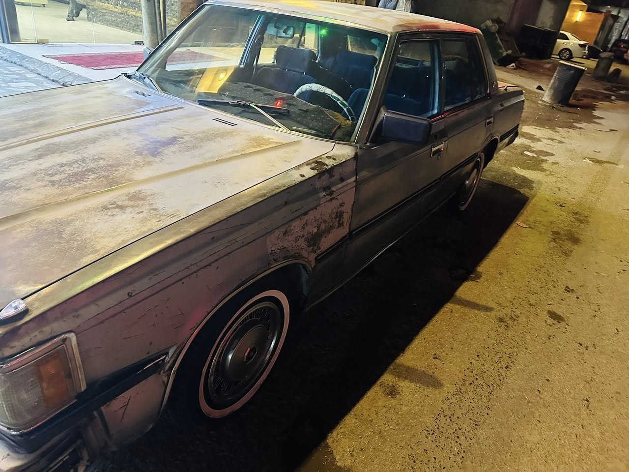 سلام عليكم سوبر موديل 82 سياره بلاديه بيهه جراد حداديه نضيفه نقص بس لاستيك قماره تبريد شغال كهربائيات كلهه تشتغل كير ومكينه بطه تايرات جديده والسعر35 بيهه مجال والمكان المدينه ***********
