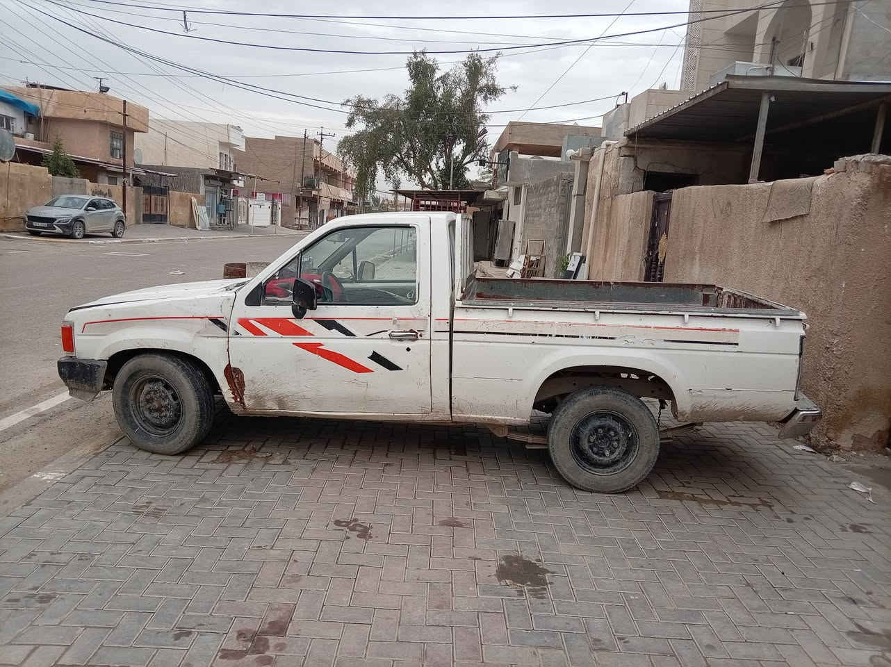 السلام عليكم ددسن نيسان موديل ٩١ 
كير محرك شرط لاتنقيص التبخير سياره شغاله وحلوا 
تايرات انضاف كاردن مال كاردن كله جديد لايتات شغاله جوم تصعد وتنزل سياره فحص ماشي بل معامله كامله مكمله ع أخير بس ع بصمه شرط التحويل مكاني تكريت حي الجمعيه السعر ٢٠ وبيه مجال شراي دك ***********
***********
