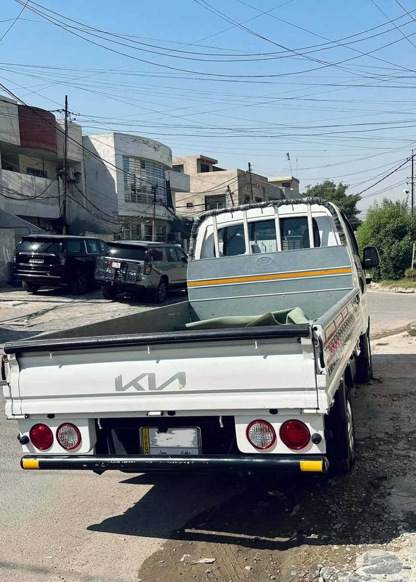 السلام عليكم 
للبيع كيا بنكو موديل 2022 رقم بغداد بأسمي محرك 2700 بدون صبغ 
محرك كير شاصي كلها بعدها على وضع الشركه 
ماشيه 75 السعر 145 مكاني بغداد 
للاستفسار الاتصال على 
*********** 
***********
