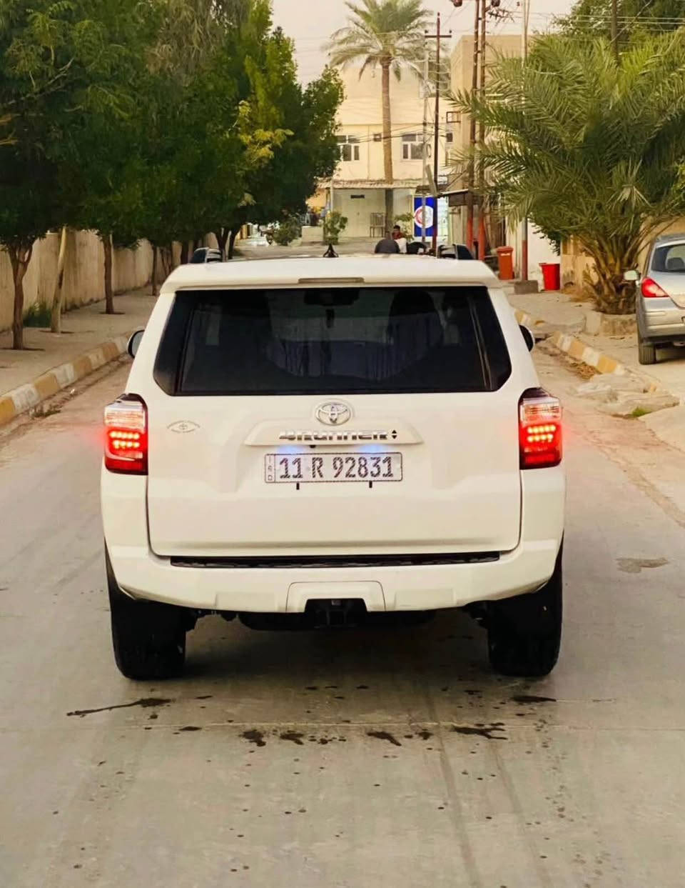 مكلف بالنشر التواصل مع الرقم ***********
تيوتا فور ينير 2 ويل موديل 2022
رقم بغداد بأسمي شرط التحويل 
المواصفات
محرك كير جدد 
حجم المحرك 4000 سته سلندر
Sr5 مواصفاتها 
تخم تاير 
تدفئه تبريد فول
لايت زنون
سنويه ل 2028 رقم الانكليزي الجديد
الظرر تبديل بنيد ودعامي
للاستفسار الاتصال على الرقم ***********
السعر 230 وبيها مجال بعقوبة, ديالى
