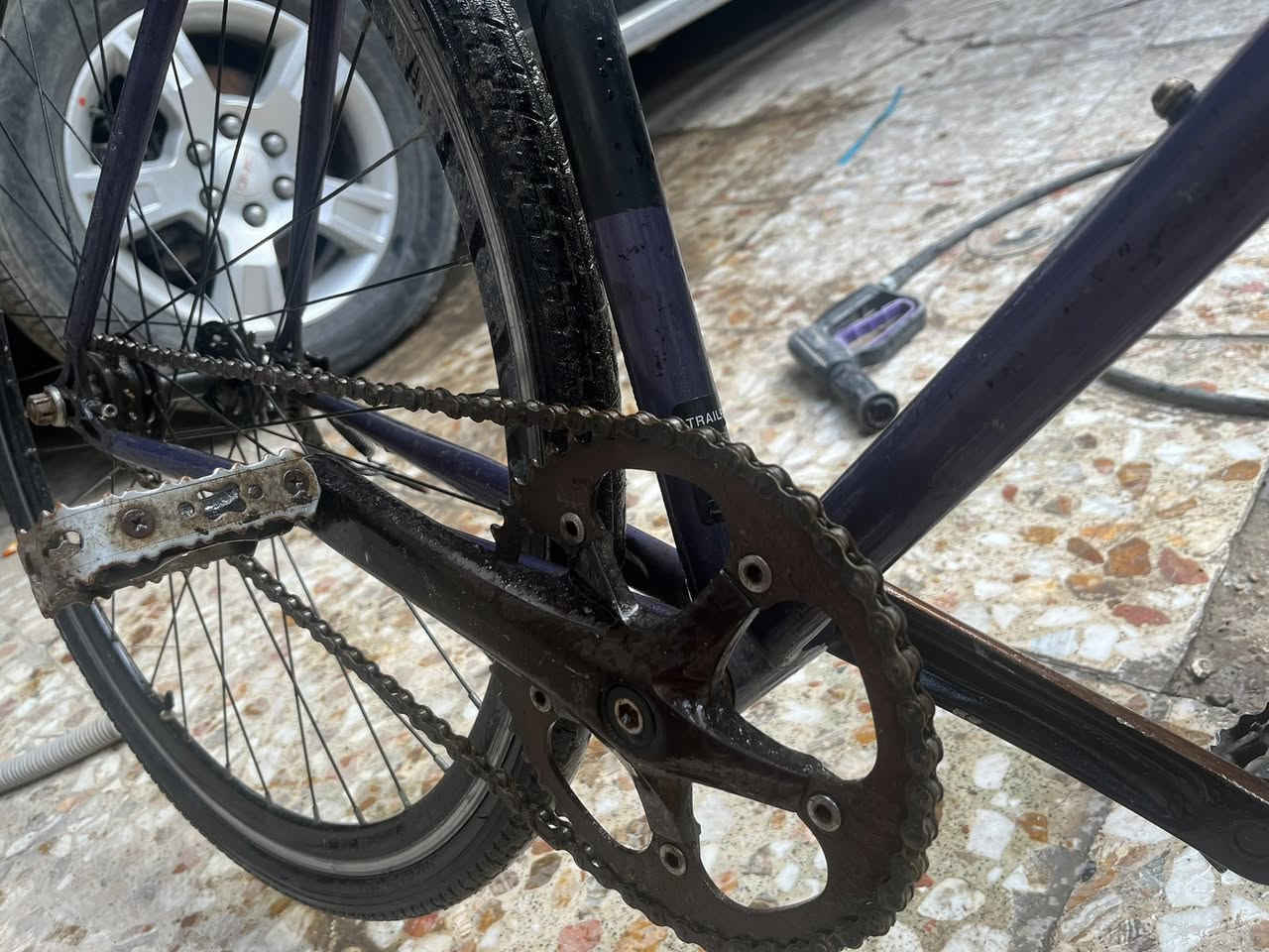 فكسد للبيع 130 الف
كامل من كل النواحي جاهز بريكات غراضة كلهن شغالات
مكينتين
و اذا مراوس ب c700 بعد افضل 
مكاني بغداد الكمالية 
***********
