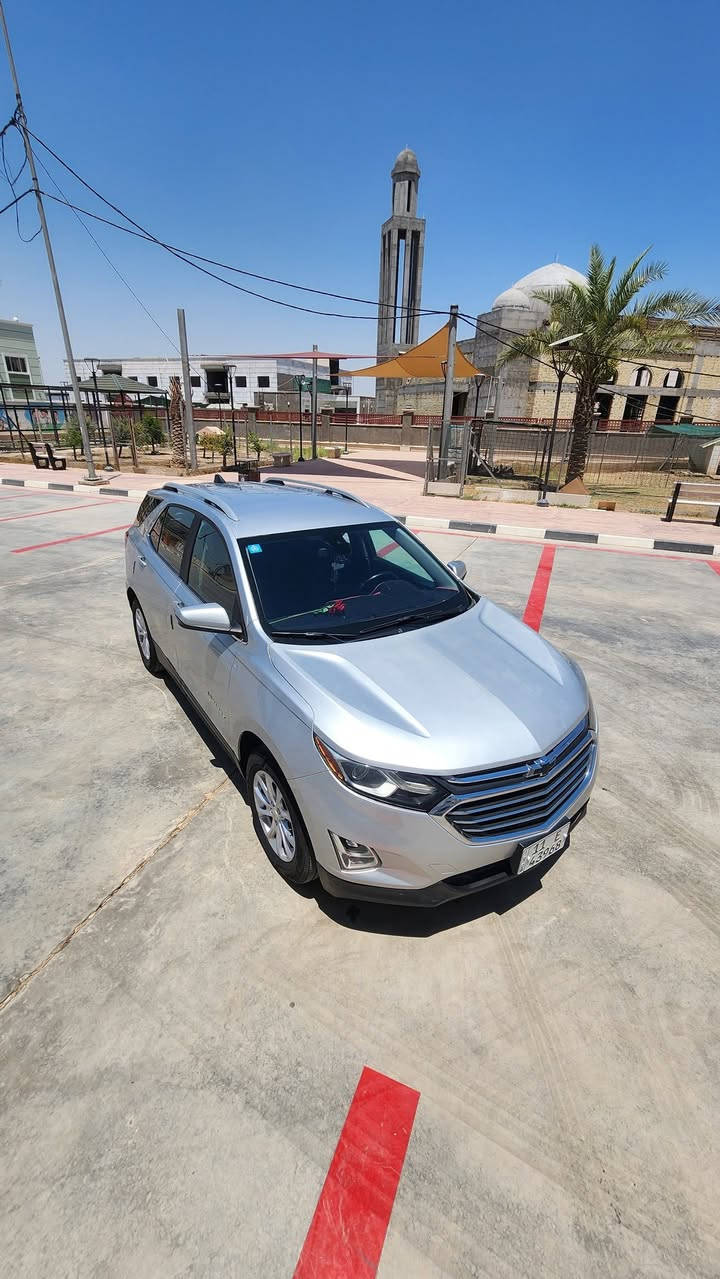 السلام عليكم
شوفرليت ايكونكس 21 LT AWD 
مواصفات LT معروفه تبريد قطعتين تشغيل عن بعد فور ويل شاشه كار بلي + اندرويد اوتو كشن سائق كهرباء منضومه لايت زينون رادار امامي وجانبي  وحساس خلفي كامره دوراه وتثبيت مسار  تحكم ستيرن كامل  auto high beam 
السياره نضيفه وجاهزه وكامله من كلشي ولا كلوب مشتغل بلدشبول
تاير وباتري جديد ممشى 80mi قابل لزياده 
السياره وراد امريكي حادثه بنيد مبدل والجاملغ اليسره  مصبوغ على كد ربعه  وصور الحادث مرفقه ايرباك طاك ومرجع سستم ضربته حلوه وتصليحه درجه اولى 
سياره باسمي رقم بغداد سنويه وهزه غير نافذ يعني تحويل كبل 
مكان سياره بغداد السعر135 وبيه مجال الشراي يتصل 
***********
وهذه رقم شاصي السياره 3GNAXTEV3MS131161
