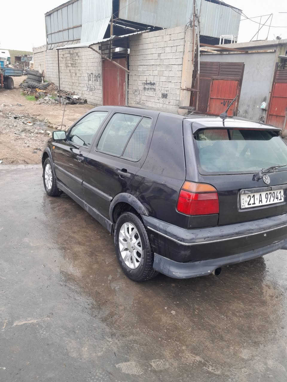 گۆڵف مۆدێل 1993بۆ فرۆشتن بۆیاخ بۆ جوانی سۆنەری لەگەڵە بێ لێدراو تەبرید گێڕ عادی مەکینە 20 ڕەقەم سلێیمانی سیعری 50 وەرەقەو ماجالێکی کەم ***********
