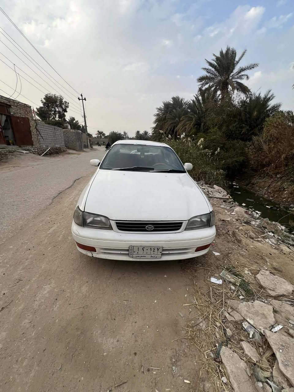 كرونه نفخ مديل ١٩٩٤ بيه ضربه بلجاملغ الامامي والوره خفيفه
مكفوله من ضربه القويه والكص ونقل الجثه والاصوليات 
مدوار راعيه موجود كير ومحرك مكفولات كهربائيات كله شغاله باتري تخم تاير كله نضيف نكرة سلف شاشه سماعات رقم واسط  جاهزه فقط عوزه ( صدر امامي) وخياسات قليله كلش مكان نجف مشخاب ناحية القادسية *********** 
السعرـ٤٨ وبيه مجال اتصال او واتساب
