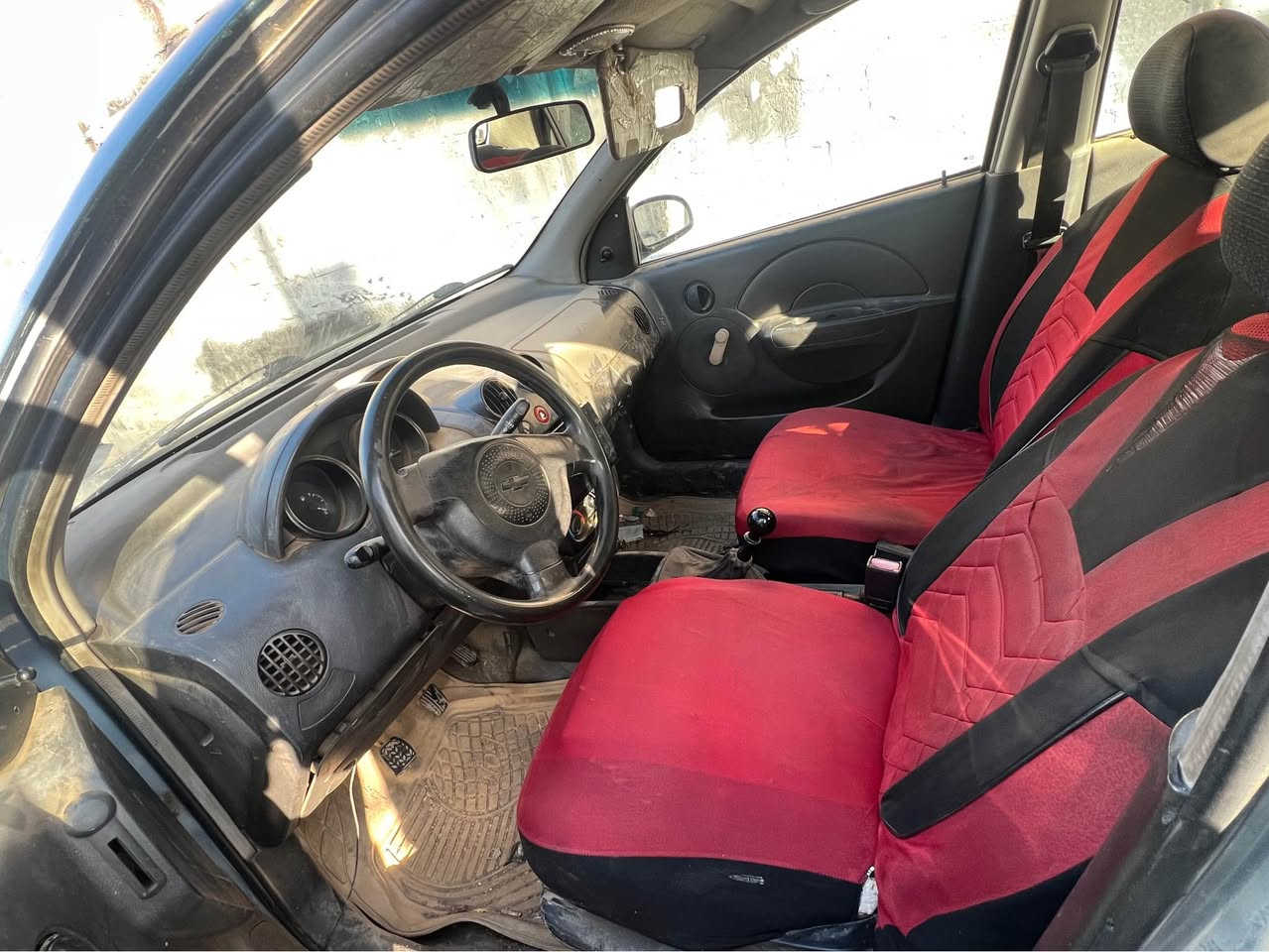 Aveo 2006
تەکسی بووە کراوەتەوە خسوسی
سەنەوی ٢٠٣١
هەزەی ٢٠٢٧
گیر و مکینە بەشەرت 
سعر ٤٣ وەرەقەو مجالیکی زۆر کەم
شوین هەولیر 
***********
*********** أربيل, العراق
