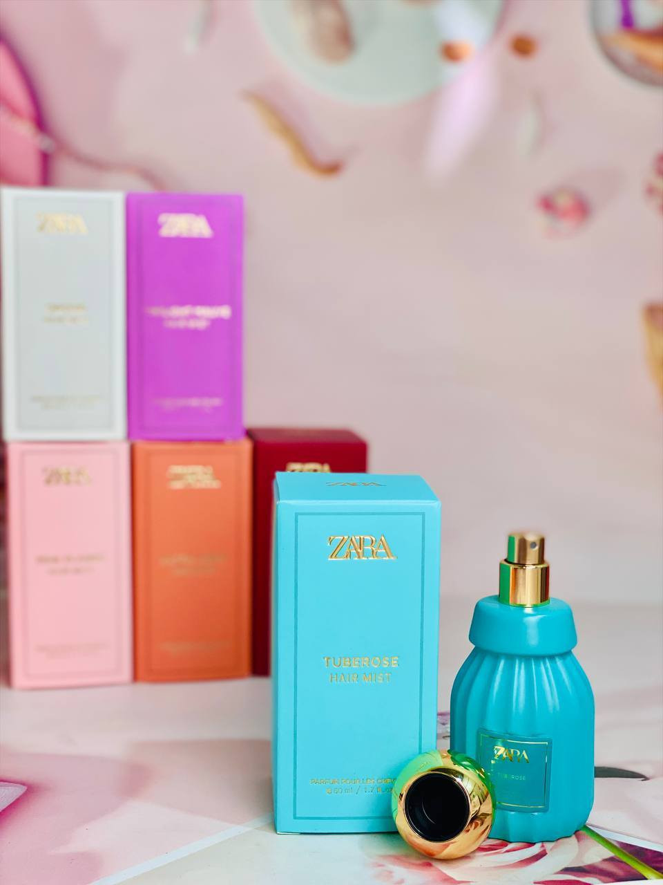 أنوثتك وجاذبيتك 💆‍♀️ الغيمة السحرية اللي تعطر يومك ✨
كل لون من هذه المجموعة يمثل مود وشخصية ثانية تماماً 🧴:
🍊 Peach Glow: انتعاش الخوخ الفاكهي اللذيذ لصباح مليان حيوية ☀️
🌸 Pink Flambé: نعومة وسويت تشبه غزل البنات والمسك، قمة الأنوثة 🎀
🍏 Applejuice: طاقة ونظافة وانتعاش التفاح الأخضر والزهور 🍃
🍒 Red Vanilla: دفء وفخامة الفانيليا والتوت للمناسبات والليل 🌙
🤍 Fields at Nightfall: ريحة بودرية هادئة، ياسمين وخشب صندل تاخذ العقل ☁️
🔮 Violet Blossom: جاذبية زهرة البنفسج واللوز الدافئ، ريحة غامضة ومثيرة 💜
ثبات، خفة، ولمعان، وريحة تتحرك معك مع كل هبة هواء 💨 تنعش روحك!


**إذا كنت صاحب هذا الإعلان وتريد حذفه لأي سبب، رجاءا أرسل رسالة إلى الدعم الفني**