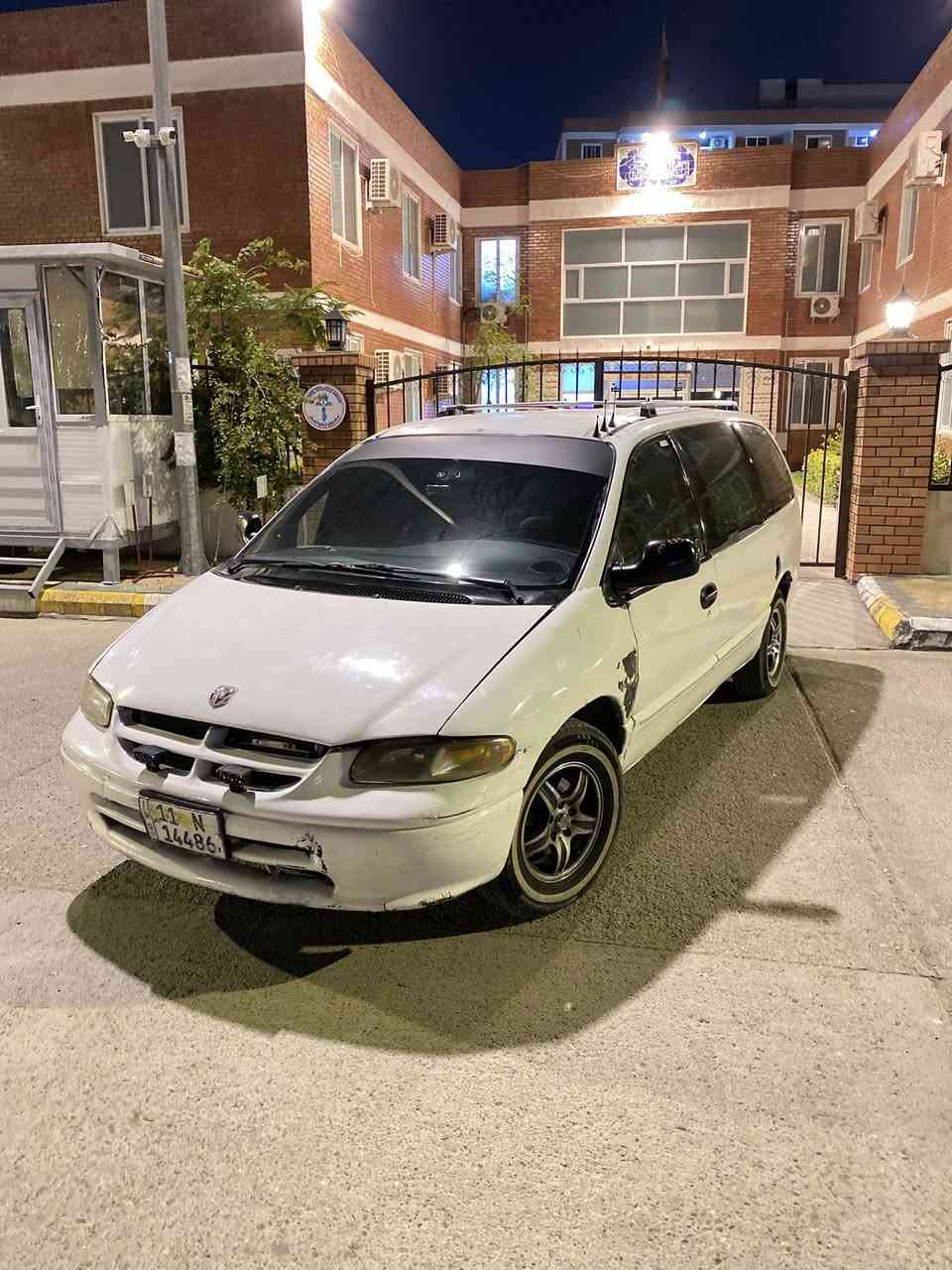 السلام عليكم دوج كرفان للبيع موديل ١٩٩٦ السيارة مكينه وكير خير من الله لا تنقيص ولا تبخير ومصبوغه عام وسويت الها ادامه يعني تخم تاير منضومة احتراق كلها جديدة دسكات وبنزات جدد يعني تجي تنكر سلف وتطلع اني مسويها ورشه بس غراضها البلادية موجودة مكاني بغداد السعر ٤٣ وبيها مجال رقمي***********
