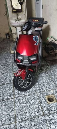 دراجه شحن للبيع ست بطاريات ملف 2500 هذا الرقم07705914721 دراجه سعرها 6...