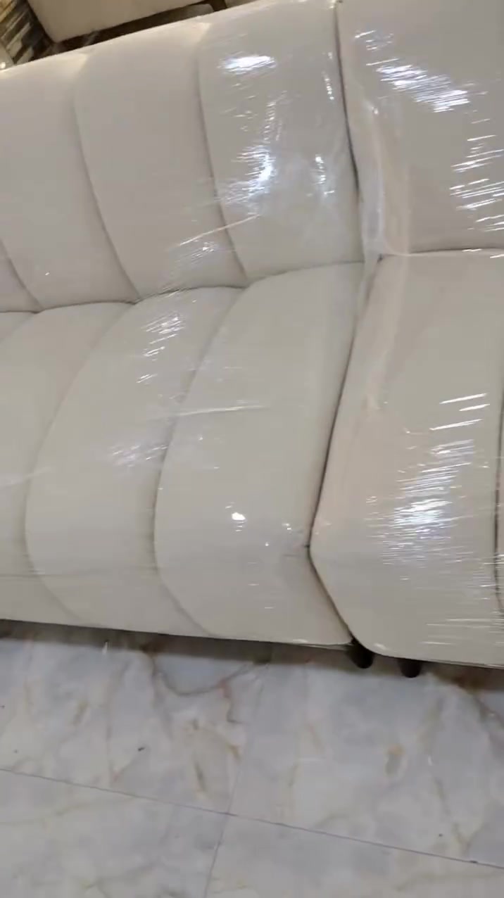 🤍اللهمَ صلِ على محمد وألِ محمد🤍موديل ديوان الباندا الياباني 
((السعر 425الف فقط 
 يوجد تفصال حسب الطلب سعر المتر 
85
 اطلب وادلل🤍💙
عروضنا ويـــــاكم متخلص 😍
تخم صناعة عراقية يوصلكم نفس الصورة
 بالضبط ومطابق للمواصفات المذكورة👍
خلاف ذالك يمكنكم رفض الطلب بدون دفع اي مبلغ
              ضمان 3 سنوات  من تاريخ الأستلام
 ضمان حقيقي يوصلكم وصل بأسم المعمل
 🤗🤗
  من المعمل الكم بيع مباشر
 جددنا العرض لعيونكم  سارعو بالحجز 🏃🏃‍♀️
          🍂 ديوان10 مقاعـــــــد 425🍂فقط 
مع كوشات عدد4
10مقعد 425
9مقعد 390
8مقعد 360
7مقعد 325
6مقعد 290
5مقعد 255
مع توصيل ☝داخل بغداد 
سعر طبله 50قياس 40/40
مواصفات الديوان ((  مقعد بلوك اسود ابو ال 18 ملم ))
        الاسفنج((مميز اول مغلف بسفنج طبي دلوب))
       القماش((خاولي او بوهيمي))
عرض مقعد صافي 55
عرض كلي75
رجل عظم عاج تركي قوي
ومتوفر توصيل لجميع المحافظات كلفة التوصيل حسب بعد 
تختلف من محافظة المحافظة
للحجز.. مراسله خاص


**إذا كنت صاحب هذا الإعلان وتريد حذفه لأي سبب، رجاءا أرسل رسالة إلى الدعم الفني**