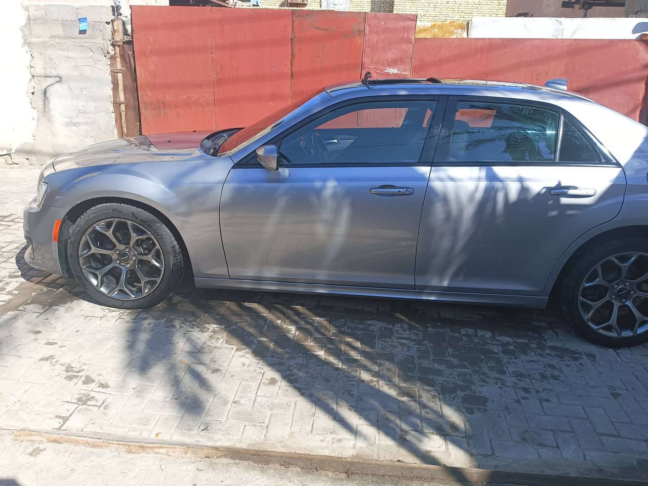 السلام عليكم اوباما رقم بصره تحويل ثاني يوم باسمي هزه جديده ماشي 60 ميل بيها مكانات كلير لا ارباك ولا حادث اعدل بالصور 2022 اصل 2018 السعر 175 وبيها مجال ***********. ***********
