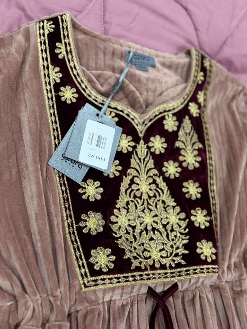 كلابيه جديده بعلامتهاب٣٠ احسبها السعر كدامكم عل علامه فصال القفطان او الفستان تخبل فخمه حيل قياس لارج  
وتلبس اكس لارج لان بيها حزام يوجد توصيل


**إذا كنت صاحب هذا الإعلان وتريد حذفه لأي سبب، رجاءا أرسل رسالة إلى الدعم الفني**