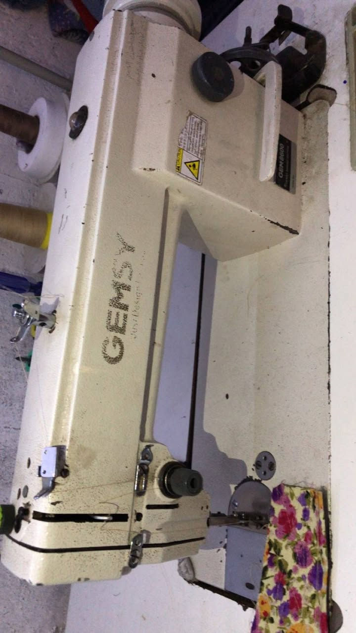 سلام عليكم مكينه جمسي نضيفه رايده 200وبيه مجال وهاذه رقمي ***********
