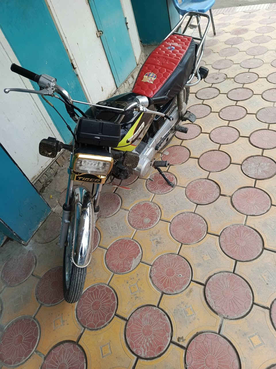 دراجه تايكر لبيع السعر 450وبيهه مجال مكاني حله القاسم أوراق اصولي الشراي يتصل ***********
