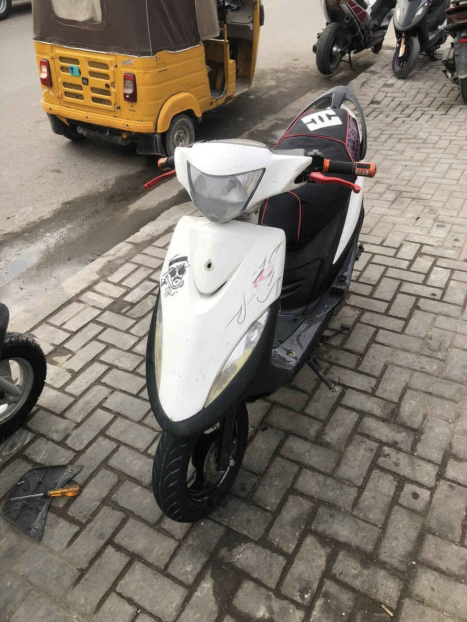 السلام عليكم. ماكس عدله. للبيع سعر ٤٥٠ بيه مجال. مكاني. بلديات. رقمي ***********
