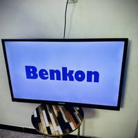 شاشة بلازما • ٤٥ بوصة • بنكون