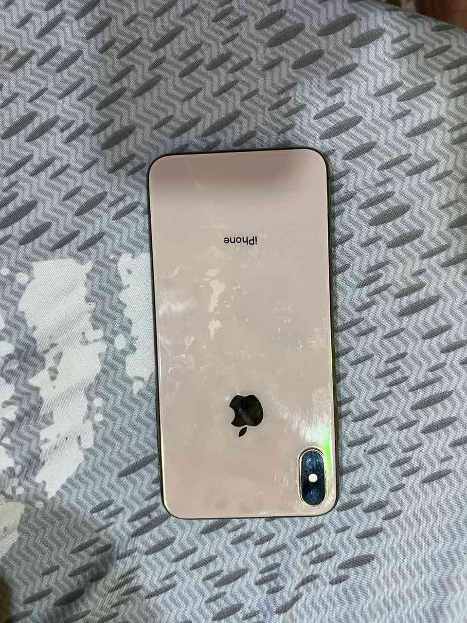 ايفونxsماكس لون ذهبي ذاكره عمالقه 512 مبدل بطاريه 100 فقط والكامره x1 ما تشتغل x2 شغاله عنواني البصره حيانيه السعر 200 وبي مجال او مراوس ب ايباد 9 او 10 مراوس فقط ايباد رقمي ***********
