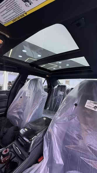 السلام عليكم 🤚🏻
كرايسلر اوباما 300S 
2022
المحرك : . v6. 3600.
وارد امريكي حادثها من امريكا طخة بالبنيد 
كير محرك بشرط برغي ممفتوح 
ماشية 30الف كيلو  حقيقي بشرط 
رقم بغداد باسمي سنويه جديد هزه فحص جديد تحويل بشرط
 
📍مواصفات الS فول 1/1 
📍بصمة تشغيل 
📍بانوراما 
📍شفتات استيرن 
📍نضام سبورت 🏁
📍كشنات جلد بلاد S
📍 كشنات كهرباء 
📍كشنات تدفئه 
📍تدفئة ستيرن
📍مثبت سرعة 
📍كامرا خلفية 
📍مري جانبي هيتر
📍حساسات 
📍دخول ذكي (بصمه)
.
وبعد مواصافات الS المعروفه 

للاستفسار اكثر الاتصال

***********
 
مكان السياره بغداد 
السعر 20الف دولار وبي مجال
