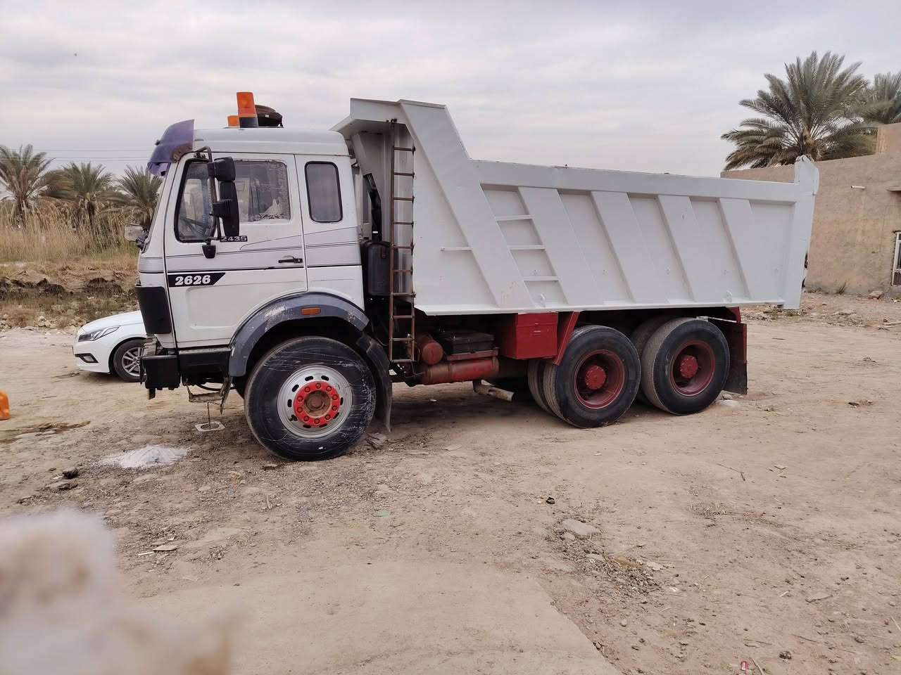 سيارات للبيع موديل الحمراء 89 مكينه 8 جير 160 مجموعه جي اف شاصي بدون صبغ رقم كربلاء انكليزي باسمي البيض 82 مكينه 10 كير 160 مجموعه جي اف بلادي قلاب ***********  ***********
