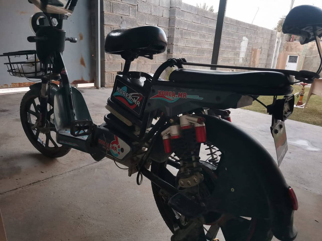 باسيكل شحن للبيع
بطاريات قبل سبوع نشدن جديده تاير خلفي جديد فقط حساس عاطل  
***********
