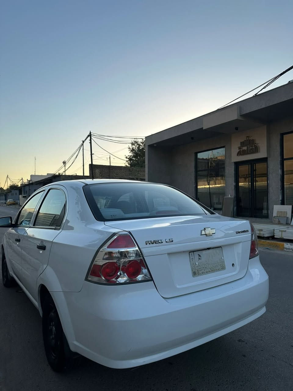 سيارة Chevrolet Aveo أفيو للبيع
موديل 2010 خليجي / الشركة العامة

✅ محرك ومكينة مكفولة

✅ بدون صبغ

✅ تخم تايرات جديد

✅ فيت بم جديد + واحد احتياط بالصندوق بالباكيت 

✅ تبريد شغال ممتاز

✅ دكم وجامات كهرباء

✅ ماسحات أصلية

✅ سستم سماعات + شاشة بلوتوث

✅ سيارة مرتبة واستعمال يومي

✅ اقتصادية بالبنزين

✅ فحص كامل ما تحتاج شي

📍الموقع: بغداد

📞 للاستفسار والمراسلة: [***********]

💰 السعر: 80 ورقة
