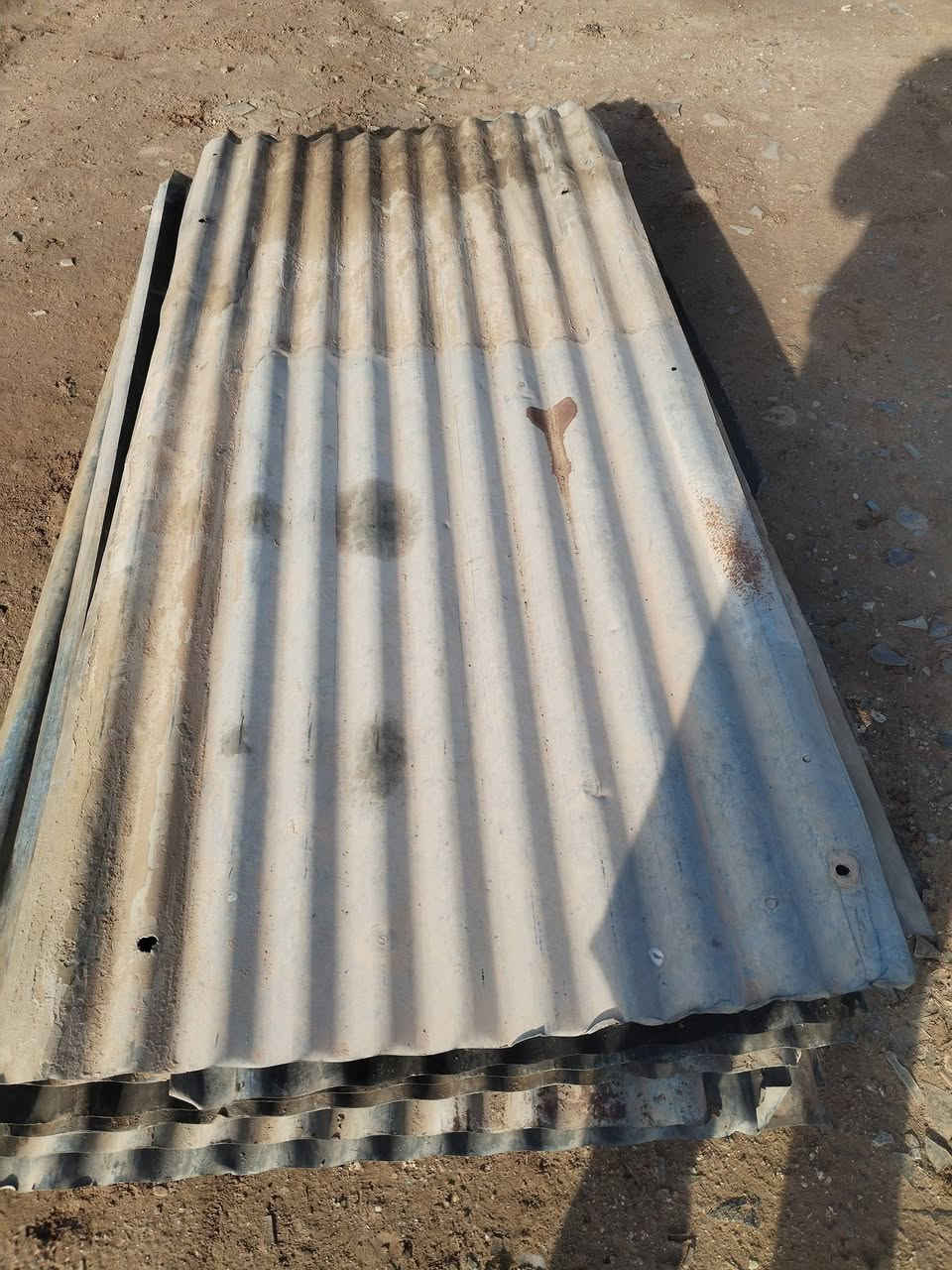 السلام عليكم جنكو الأصلي نضيف طول ٣ متر و مترين ونص رقم الهاتف *********** //***********
