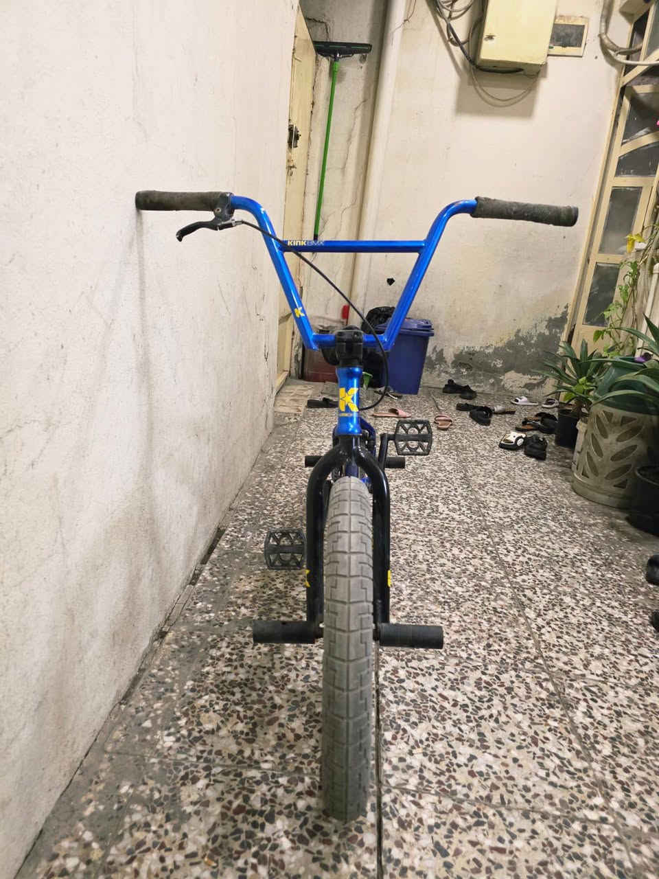 سلام عليكم بأسكل بي ام اكس موديل 2024 لون ازرك مميز بأسكل نضيف مختوب جاهز بأسكل مال لعب الله شاهد 
نضيف ويا كتاب شركة عوزة بس يدات ستيرن السعر 175 وبي مجال للشراي مكاني بغداد مدينة الصدر قطاع 60 هذا رقمي للتواصل *********** موجود واتساب
