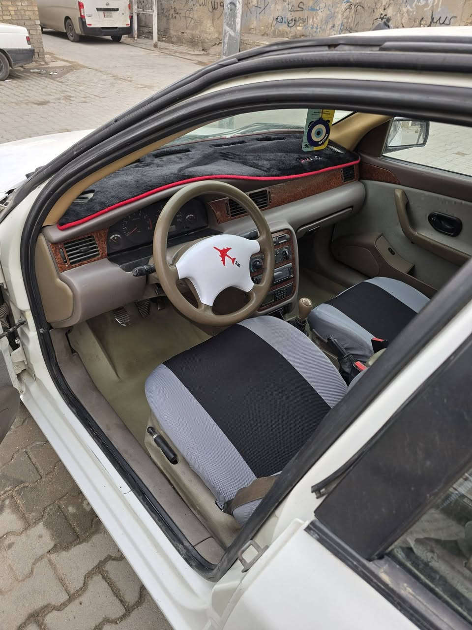 السلام عليكم سمند 2012 كفالة من الصبغ كيرمكينة كفلة صدر جديد رقم انكليزي هزة جديدة ***********
