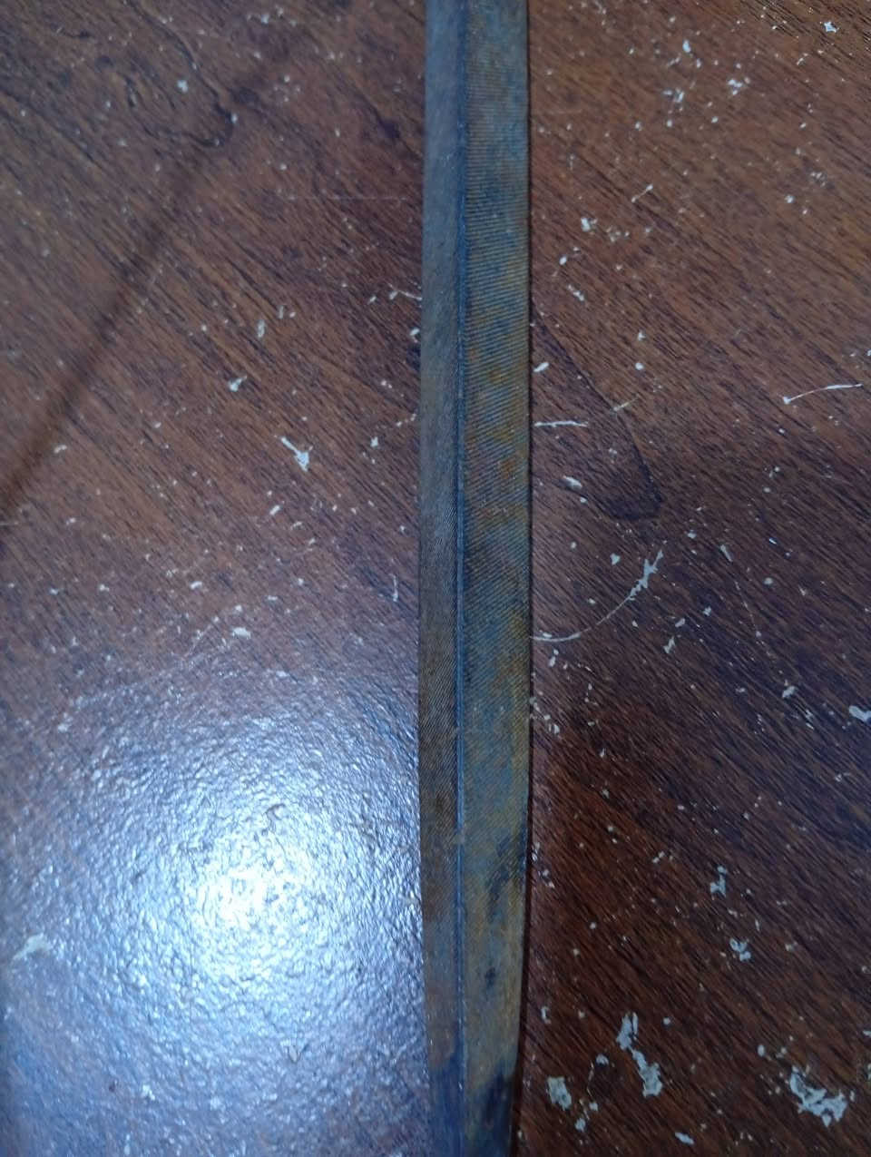 سلام عليكم مبرد حديد اصلي سعر قطعة ١٠ عراقي بغداد ***********
