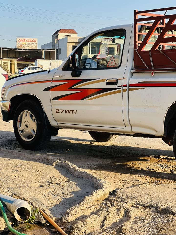 سلام عليكم بيكم98 تبريد  وتتفاا محرك شرط  كير شرط مكفوله شرط التحويل السياره مصبوغه عام سعر السياره68 وبيها مجال 
ملاحضه السياره بدون محجل لاين مو مالها 
***********رقم المبايل
