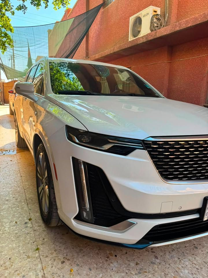 السلام عليكم
* كاديلاك Xt6 موديل 2023
* Premium luxury 
* السيارة كاملة وجديدة ومبيها اي نقوصات
* حادثها من امريكا مثل ما مرفق بالصور 
* ⁠السيارة ماشية ٦٦ الف كم
* ⁠كراسي كهرباء تدفئة وتبريد
* ⁠الكراسي صف ثالث كهربائيات
* السيارة ٧ راكب
* فتحة سقف بانوراما
* بجم كبس
* كار بلي
* ايرباك بردة فقط 
* مطلوب بيها 310 ورقة وبيها مجال بسيط حگ الجية


**إذا كنت صاحب هذا الإعلان وتريد حذفه لأي سبب، رجاءا أرسل رسالة إلى الدعم الفني**