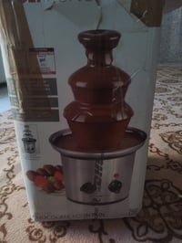 نافورة شكولاتة للبيع ماركه كاترولك الماني اصلي بجيسه مامستخدمة للتواصل...