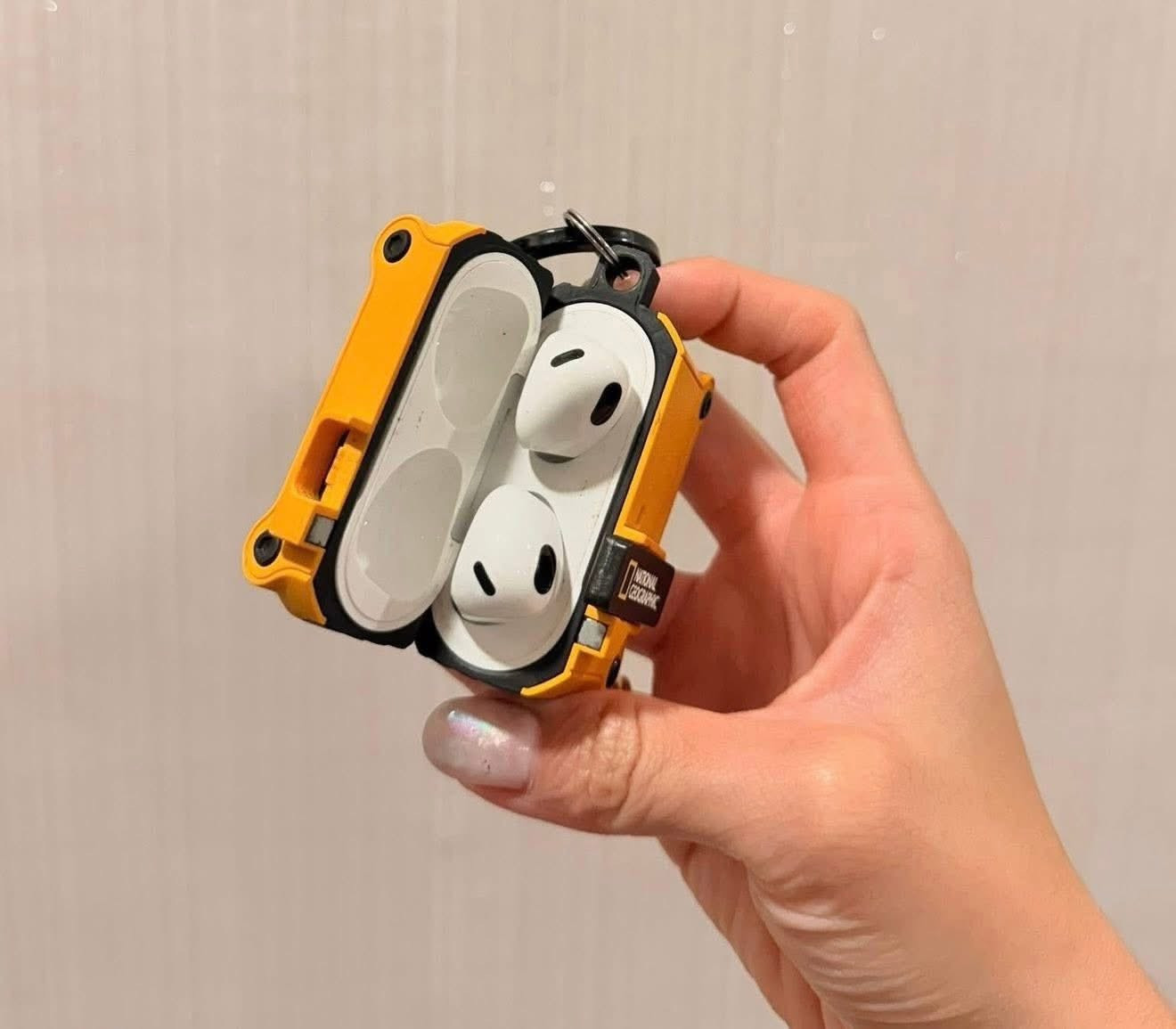 Air pods 3 الجيل ثالث مع حافظة
انظف قطعة باله ( أمريكية ) ما مفتوحه ولا مصلحه ولا داخله صيانة ، بدون كارتون ڤل وياه حافظة مع كيبل شحن #سيريل_نمبر_بموقع ابل #شركة_مصنعه ابل ( عزل صوت رهيب ، شحن يقاوم وياك أربع أيام ، مايكات قوية جدا 
السعر فقط 25 الف بدون ربح يوجد توصيل مع شرط الفحص 
للحجز واتس اب فقط ***********
