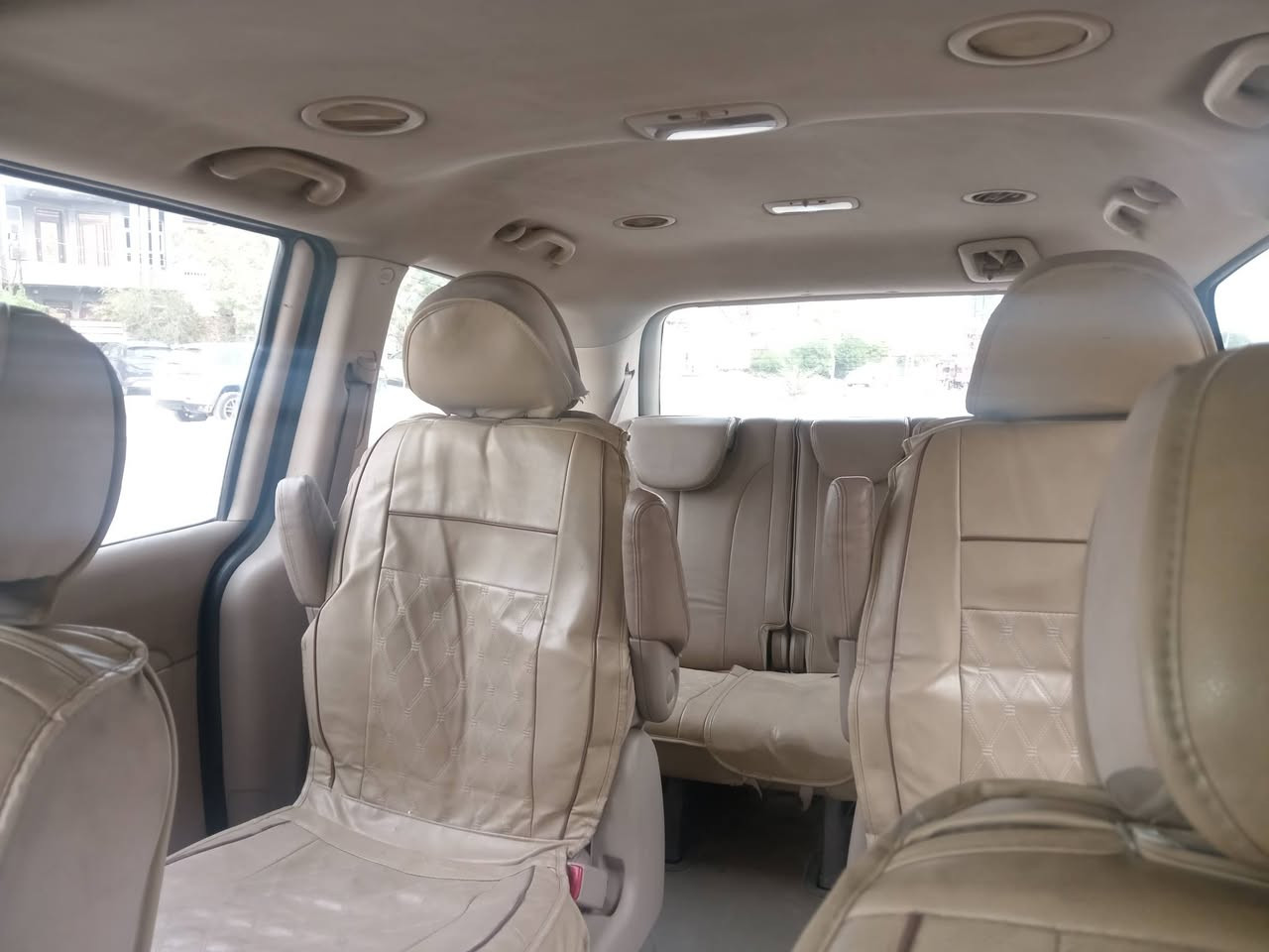 السلام عليكم سيدونه 2012 فول مواصفات تبريد تدفئه شغاله كهربائيات كلها شغاله السعر125اوبيها مجال حك الجيه شادلها منضومة غاز ٨٠ لتر *********** موجود واتس اب
