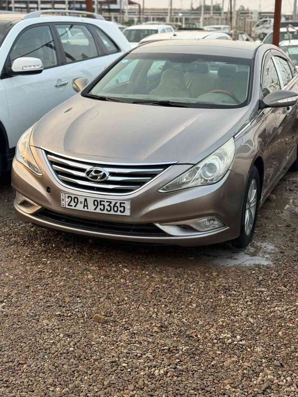 هونداي سوناتا ٢٠١٤ وارد أمريكي ضرر بنيد فقط بدون داخل ورش ثلاثه قطع أثر جراد بدون اي داخل شرط السونار رقم واسط دولي تحويل مباشر سنويه  جديده محرك ٢٤٠٠ بدون فتح ع شركه كير تخم تاير حداده امامي خلفي تبريد ثلج ❄️❄️ داخل بيجي كشن كرهبائي ٣انضمه قياده سياره جاهزه للأخير مال جناي مابيه اي نقص سعر ٩٨وبيه مجال للاستفسار الاتصال*********** الرفاعي, ذي قار

