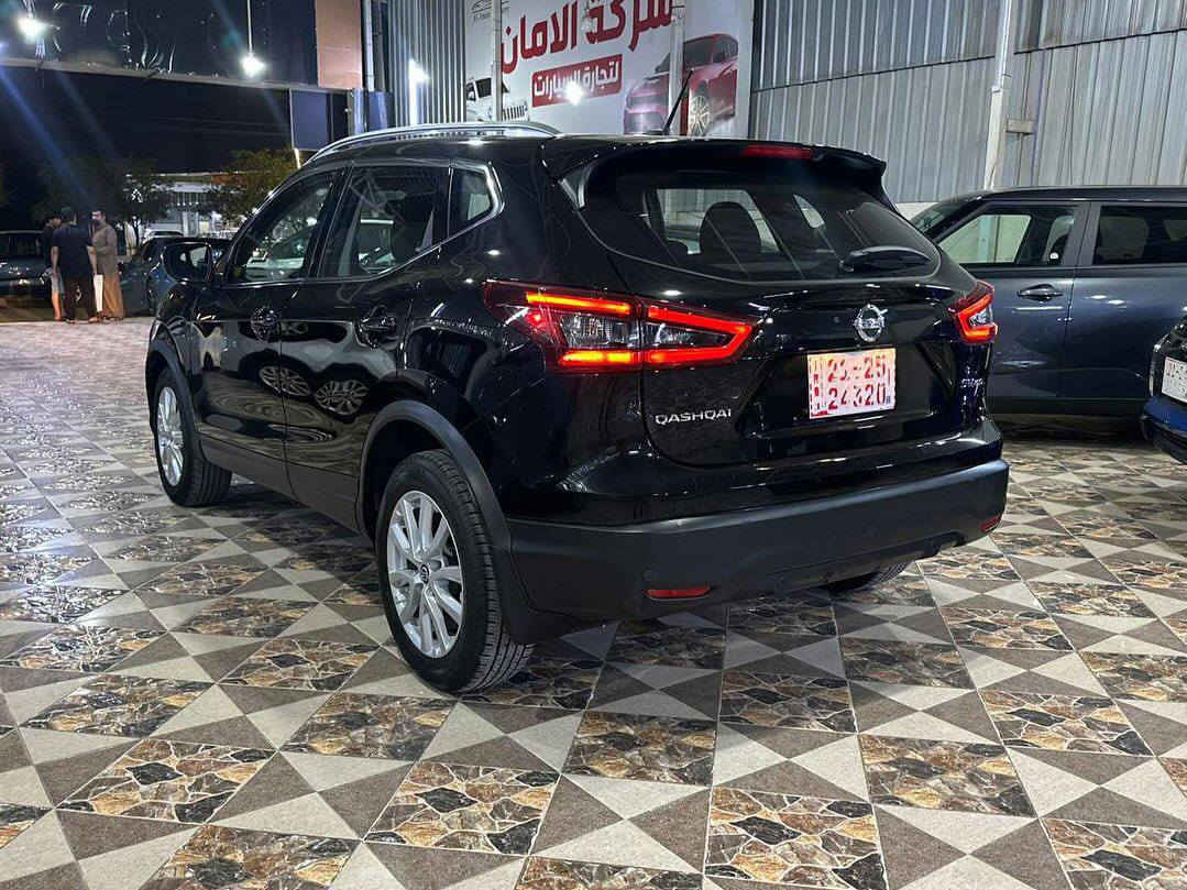 روج قشقاي  SV AWD
موديل : 2023
العداد : 25 الف مايل
مواصفات : 
_ محرك 4 / 2000
_بصمة
_ تشغيل بصمة
_ سلايت
_رادار امامي و جانبي 
_ تحديد مسار
_حساس خلفي توقف ذاتي عند رجوع الي خلف 
_ شاشة كبيرة
_ كامره دوار 
_ نظام ايكو + سبورت
_فول تحكم ستيرن
_ لايت ليد نهاري
_ ويل كروم
ضررها : شبر بونيد صبغ ايربكات سليمة صور ضررها داخل المنشور 
رقم كاتي :  تترقم إربيل _ سليمانية كلفة رقم 16 ورقة 
السعر : 175  بدون رقم بي
***********
