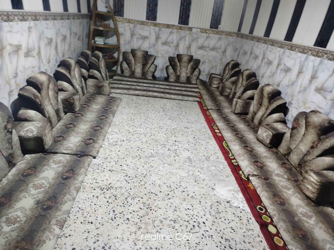 اغراض مستعمله منزليه للبيع وباسعار مناسبه للتواصل العماره حي النداء ***********
