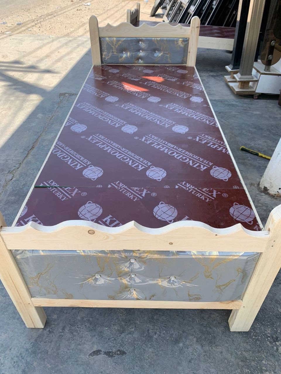 توفرت من جديد سرير نفر السعر 40 الف للاستفسار ***********
