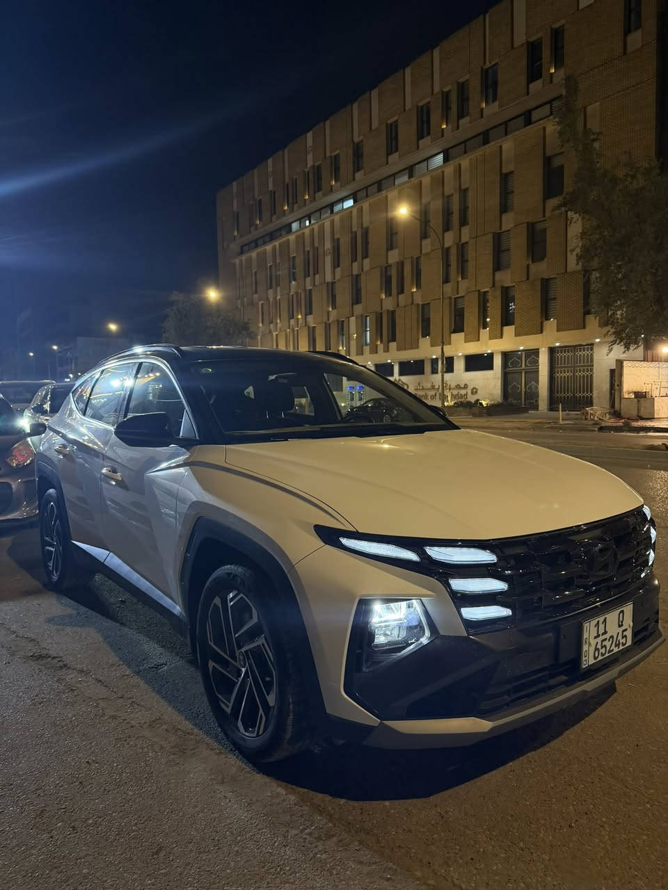 هونادي توكسان خليجي 2025
بعدهه بالضمان  
ماشيه 21 الف 
كفاله عامه السياره 
 دهن فلاتر كله بالشركه مبدل 
السعر 238 وبيها مجال بسيط 
العنوان زيونه او الكراده 
للاستفسار ***********
