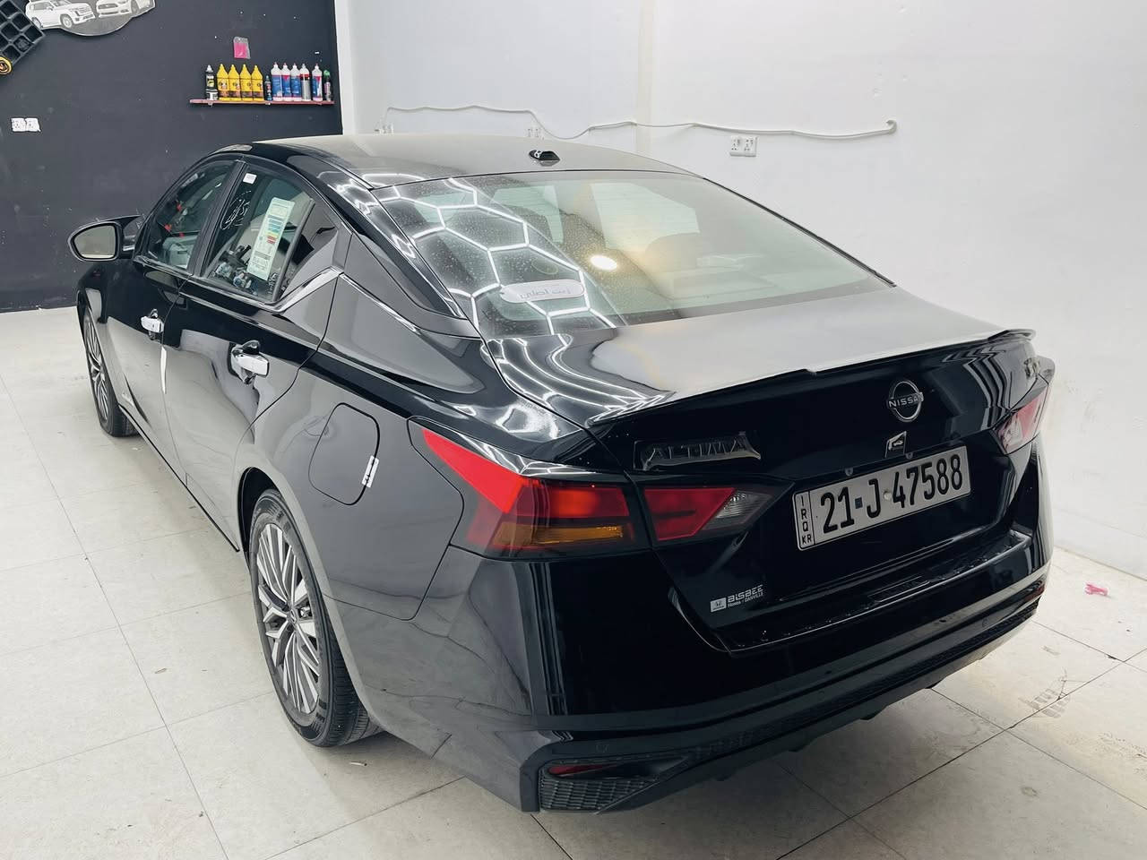 نیسان التیما SV
مودیل :2024
سیارە حلوە و کاعدە بدون مصرف 
رقم و سنویە جدید لحد 2030 باسمي
سیارە بیها ضرر فقط شبر بونیت صبخ و شبر تعدیل بل جاملغ بدون دواخل 
سیارە ماشیە 42 مایل  
گیر و محرك بشرط بدون صرف و بوخار 
مکان سیارە کرکوک 
السعر:165 
***********
