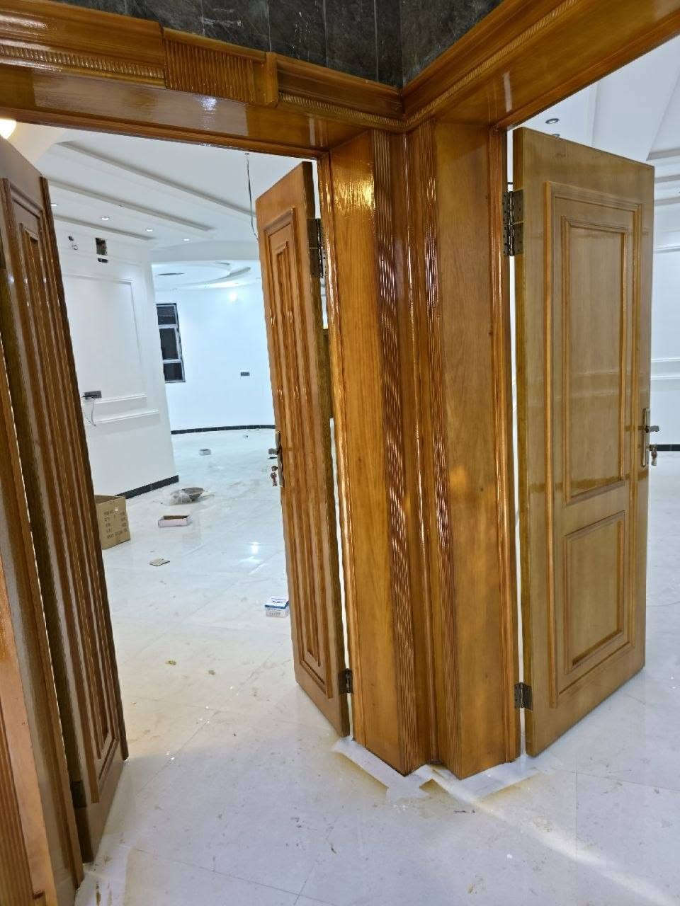 🚪✨ أبواب نجارة حسب طلب الزبون ✨🚪
ننفذ جميع تصاميم الأبواب الخشبية بالمقاسات والألوان التي تناسب ذوقك وديكور منزلك.
✔ ألوان حسب طلبك ✔ خشب صاج طبيعي ✔ خشب سنديان فاخر ✔ تصاميم عصرية وكلاسيكية ✔ جودة عالية وتشطيب احترافي ✔ متانة وأناقة تدوم لسنوات
اختر التصميم... ونحن نتولى التنفيذ بأدق التفاصيل لنمنح منزلك لمسة من الفخامة والتميز.
📍 مجموعة النجار - AL-NAJJAR GROUP 📞 للاستفسار والطلبات:- ***********
، راسلنا عبر الصفحة.
