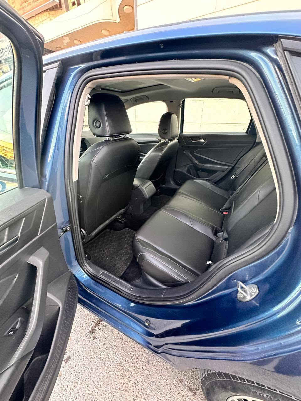 🇩🇪VW/Jeeta ✈️  🇩🇪فولكس واكن جيتا
سنة الصنع / 2020 

رقم السيارة / اربيل الجديد  ✅

وارد / امريكي ✅

حجم المحرك / 1.4 تيربو المرغوبه🚀

تبريد / ثلج ❄️ 

فئة السيارة /ارلاين

كير مكينه. بشرط 

المواصفات

1-ويل كب

2-بك لايت لد  

3-بلاجكتورات زينون 

4-شاشة -كبير

5-كامرة 

6-رادار امامي + رادار خلفي 

7-لايت امامي شركة gili

8-توقف ذاتي 

9-شاشة اعطال 

10-مانع انزلاق 

11-نضام Eco+Sport 

12-مثبت سعره⌛

13 ئۆتۆ هۆلد

14 بصمه

15 نفطه عمياء 

16 بانوراما

17 كشنات تدفئه امامي

18 كشنات جلد  هيتر

19 بصمة ابواب

20 نضام ابل كار بلي واندرويد 
للاتصال ***********
