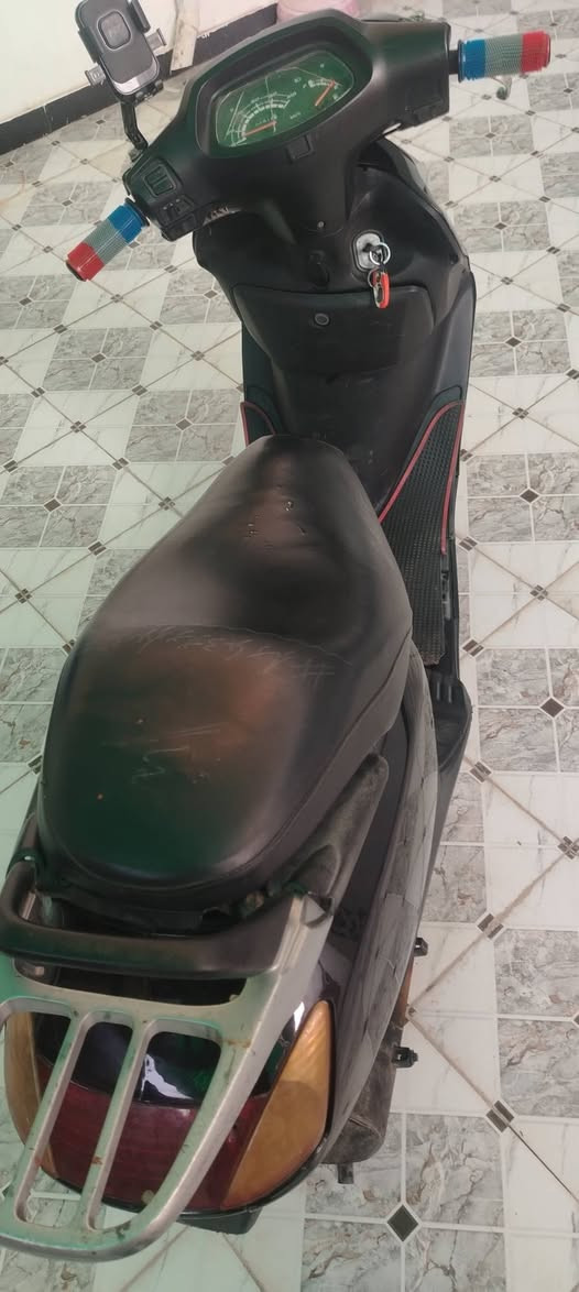 السلام عليكم سبيسي ياباني مجفته مره دراجه نضيفه عميله متوكفك بشارع سعرها 450وبيها مجال الإتصال،***********
