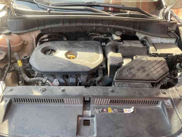 السلام عليكم توسان 2018.  سياره. أمريكي.    حادثهه. بنيد. وجاملغ خلفي. كلير بدون ضربه سعر 160 عنوان بغداد  ***********
