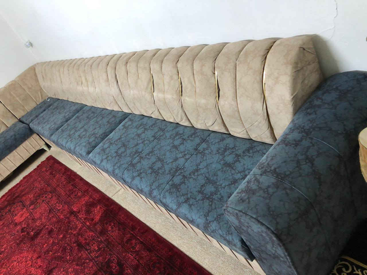 سلام عليكم اريد ابيع هايل قنفه نضيف و حلو الي يريده سعره مناسب ***********      125الف
