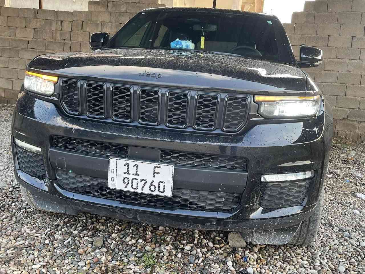 السلام عليكم
جيب شيروكي (ليمتد) فول عدا الفتحه 

موديل ٢٠٢٤ 

ماشيه ٢٤ الف

صور حادثهه بالمنشور

سياره بدون صبغ بيهه قطعه وحده تبديل باب الجنطه الخلفي تبديل نفس اللون 

*كشنات جلد

*كراسي منفصل

*كشنات تدفئه امامي خلفي

*تشغيل عن بعد

*شاشه چبيره

*تحديد مسار

*صندوك كهرباء

السياره حادثهه خلفي بجمهه كبس و بدون ايرباك بيهه تكحيل فقط بين الجاملغ و الباب موضح بالصوره و الدعاميه الخلفيه فقط من الوسط مكان الضربه

ملاحضه:السياره داخله كتاب شهداء يعني محجوزه لمده سنتين و السنويه بأسمي اسوي وكالة عامه مطلقه 

السعر ٣٢٥$ و بيهه مجال 

العنوان بغداد

***********

متوفر واتساب
