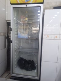 ثلاجة • للبيع