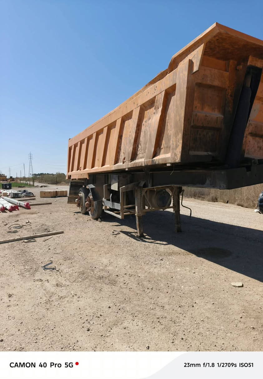 عربانه كلاب لبيع  مجموعه 14 دناكير 14 الكرسي 16 مكلوبه كلبتها خفيفه لويه بشاصي بس البدي جديد شاصيها جديد بس فركه شويه ذرعتها 33 متر السعر 40 وبيها مجال لشراي مكان العربانه رمادي خمسه كيلوه لتصال عل رقم 📱 مكلف بنشر ‏‪***********‬‏
