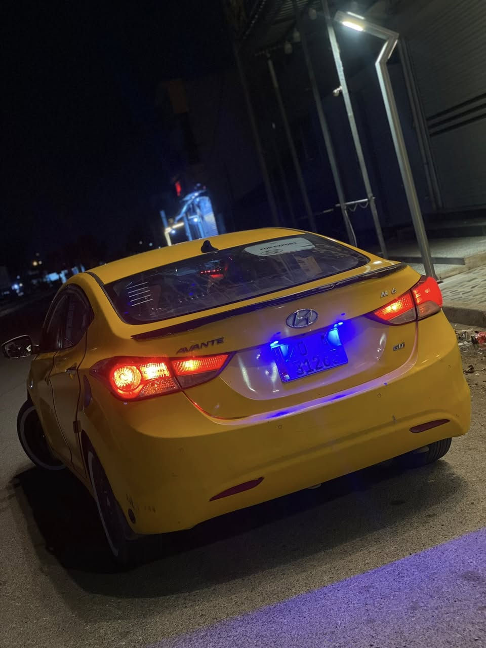 السلام عليكم للبيع الانترا موديل ٢٠١٢ بدون ضرر فقط تصفيات حيل قليله بيها ..الانترا رقم ديالى انكليزي بسمي مشروع وطني لحد ٢٨  تريد تحويل او وكاله 

السياره محرك حجم ١٦  كير بشرط  السياره بيها منظومه غاز ٤٠ لتر. وبانزين  بطاقه بانزين بيها ايضا 
سياره جاهزه بوجهك للشارع …

السعر ١٠٠ورقه وبيها مجال للشراي 
مكان سياره محافظه كركوك 

رقم تلفون ☎️ 
***********
