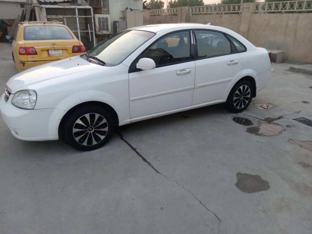 السلام عليكم اوبترا للبيع رقم بغداد دولي شرط تحويل وكاله موديل ٢٠٠٩ محرك شرط كير توميتاك 
تبريد ثلج شرط بدون دواخل ٤  قطع بخ
طخم تايات باتري جديد ثلجه بجكمجه تحكمات 
قفل مركزي ١٢٠.دك جرس
السعر 74 بيها مجال حكه جيه
مكاني موصل كوكجلي
***********
